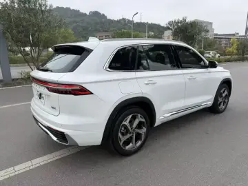2024 Geely Monjaro с пробегом 30 000 км