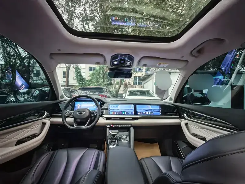 2023 Geely Monjaro с пробегом 42 100 км