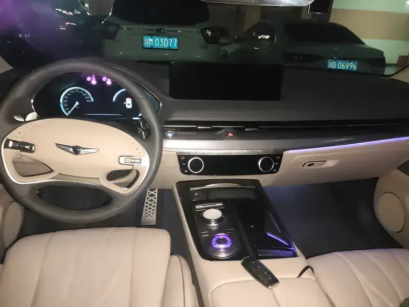 2023 Genesis G80 с пробегом 36 500 км