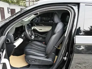 2023 Geely Monjaro с пробегом 42 100 км