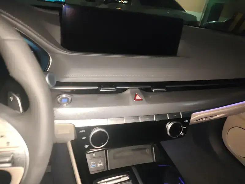2023 Genesis G80 с пробегом 36 500 км
