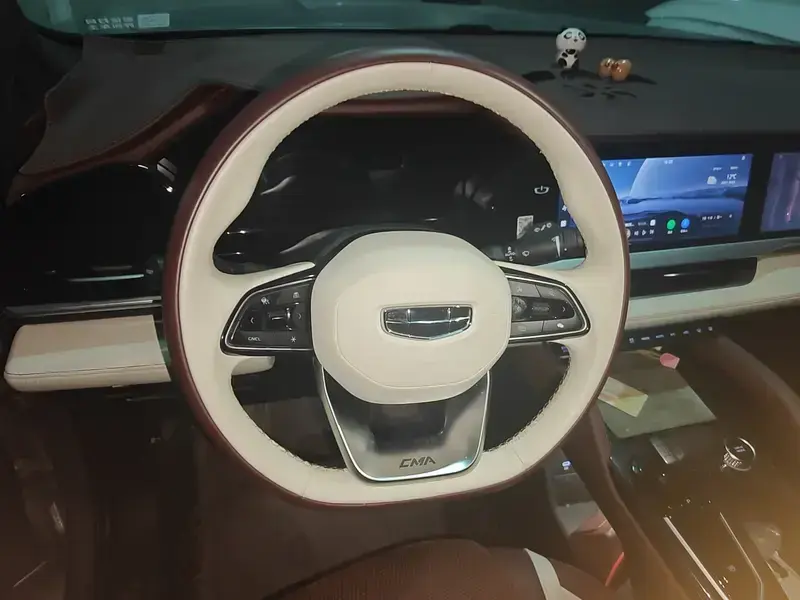 2021 Geely Monjaro с пробегом 63 400 км