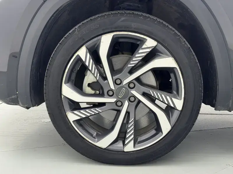 2024 Geely Monjaro с пробегом 92 700 км