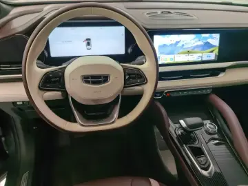 2021 Geely Monjaro с пробегом 67 000 км
