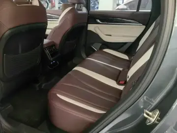 2021 Geely Monjaro с пробегом 67 000 км