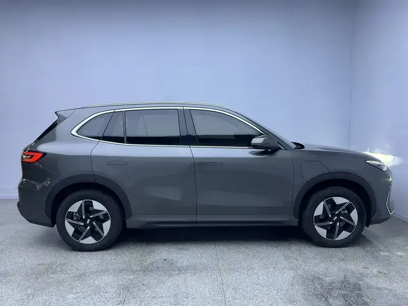 2026 Geely Galaxy E5 с пробегом 7 200 км