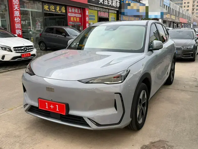 2024 Geely Galaxy E5 с пробегом 64 000 км