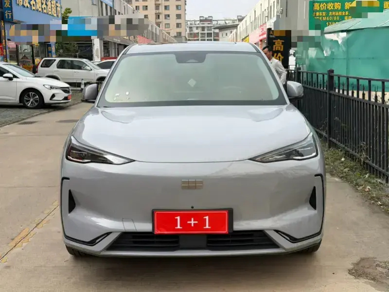 2024 Geely Galaxy E5 с пробегом 64 000 км
