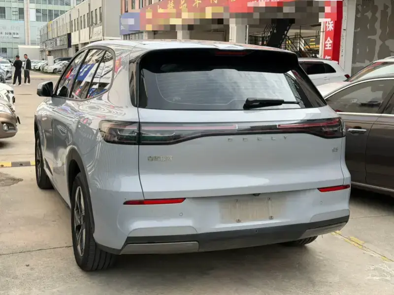2024 Geely Galaxy E5 с пробегом 64 000 км