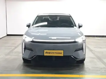 2025 Geely Galaxy L6 с пробегом 7 200 км