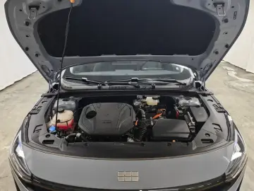 2025 Geely Galaxy L6 с пробегом 7 200 км