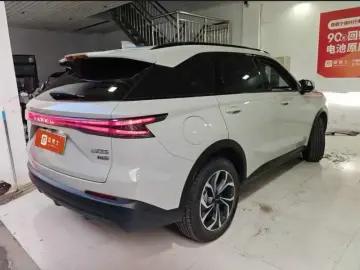 2025 Haval Xiaolong Max с пробегом 8 500 км