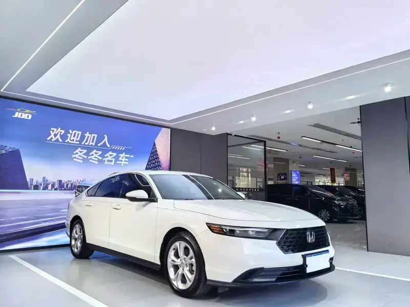 2023 Honda Accord с пробегом 24 000 км