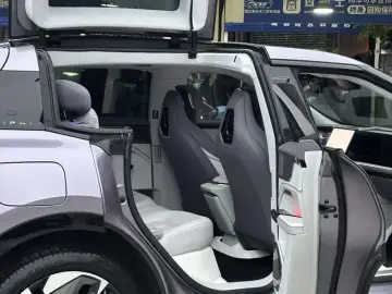 2023 HiPhi Y с пробегом 38 000 км