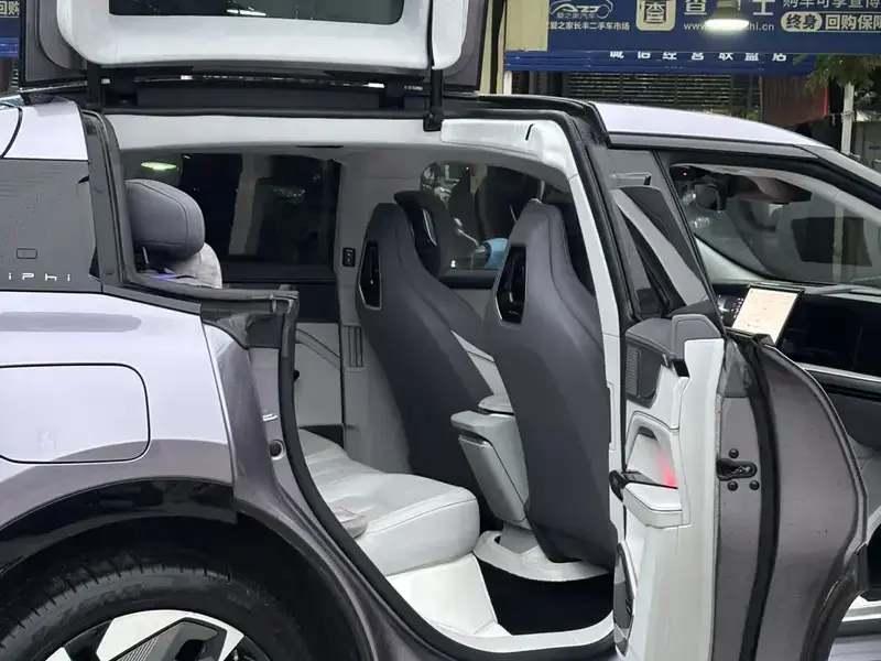 2023 HiPhi Y с пробегом 38 000 км