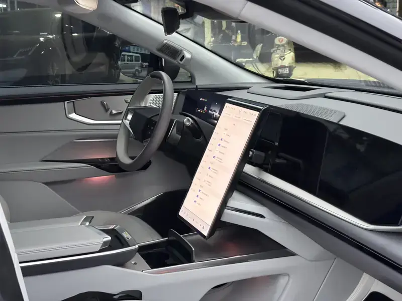 2023 HiPhi Y с пробегом 38 000 км