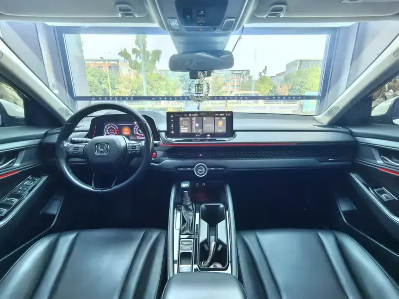 2023 Honda Accord с пробегом 24 000 км