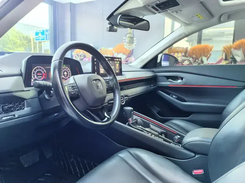 2023 Honda Accord с пробегом 24 000 км