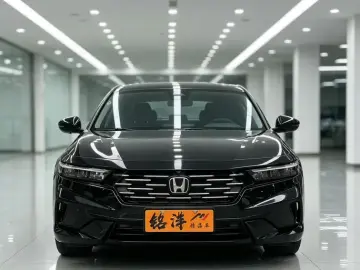 2025 Honda Accord с пробегом 6 000 км