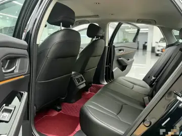 2025 Honda Accord с пробегом 6 000 км