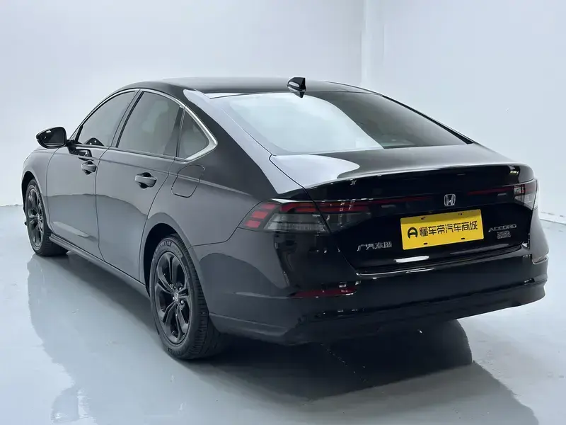 2025 Honda Accord с пробегом 26 100 км