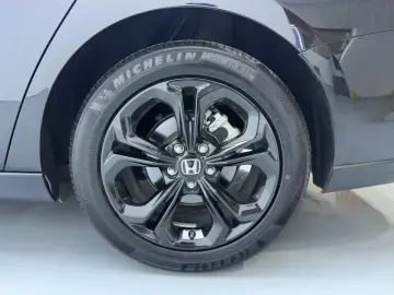 2025 Honda Accord с пробегом 26 100 км