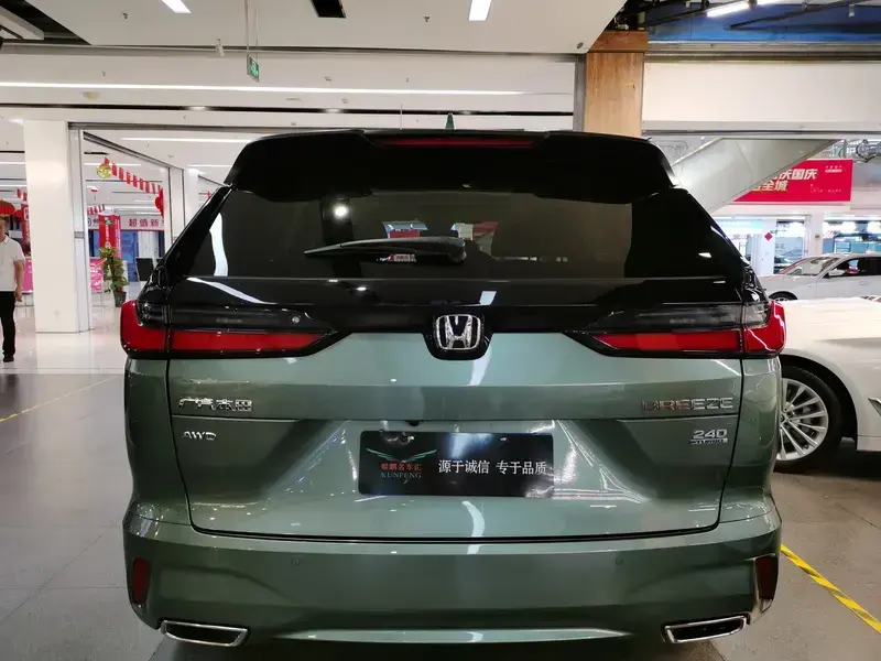 2023 Honda Breeze с пробегом 10 000 км