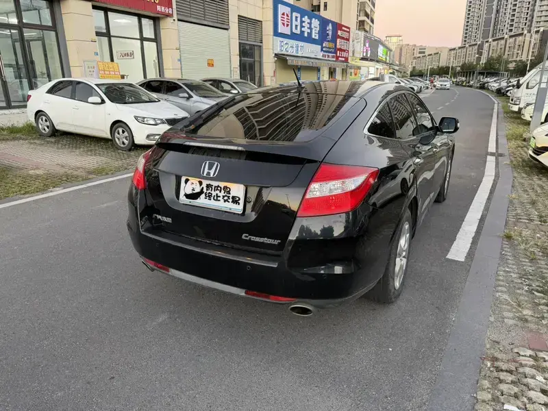 2012 Honda Crosstour с пробегом 88 900 км