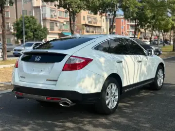 2014 Honda Crosstour с пробегом 131 000 км