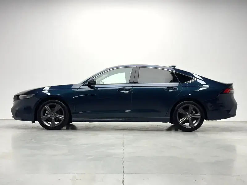 2025 Honda Inspire с пробегом 16 900 км