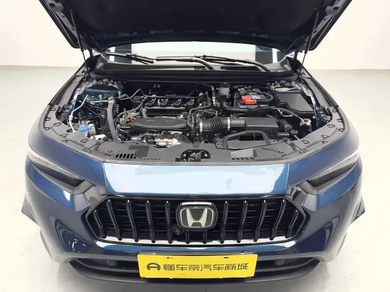 2025 Honda Inspire с пробегом 16 900 км