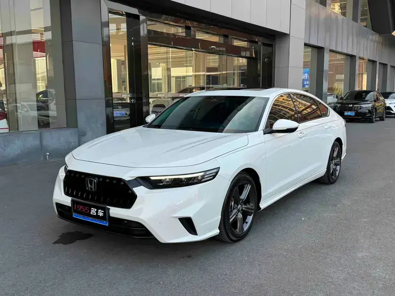 2024 Honda Inspire с пробегом 14 000 км