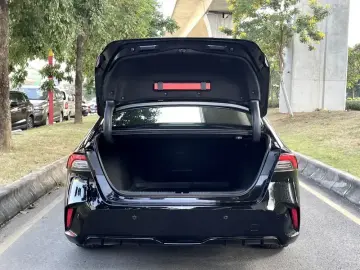 2024 Honda Inspire с пробегом 45 000 км