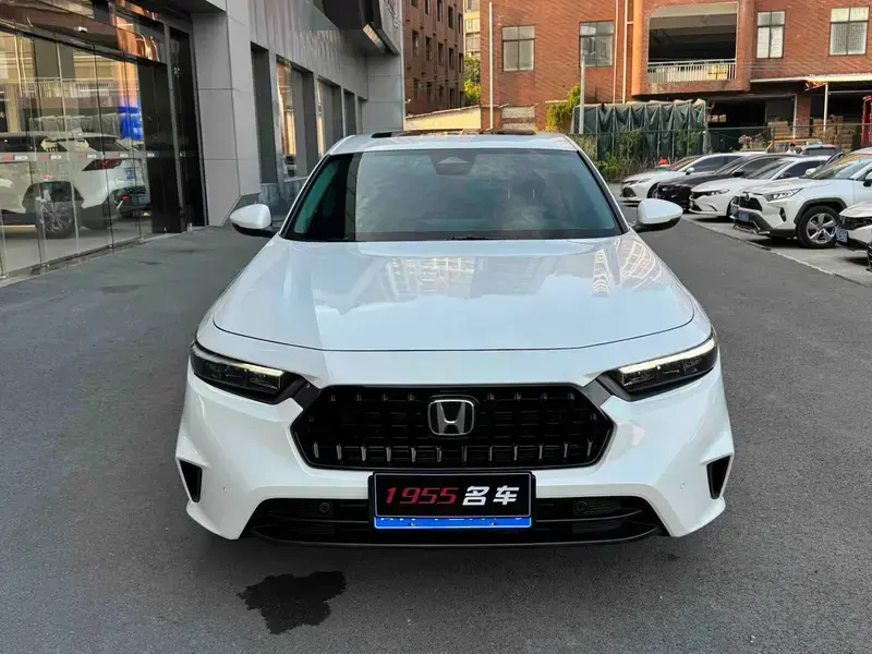 2024 Honda Inspire с пробегом 14 000 км