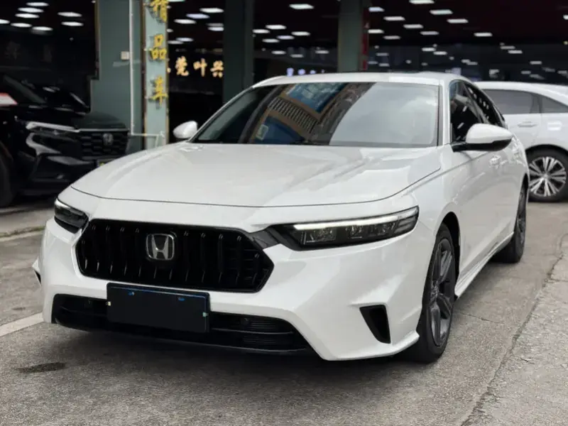 2023 Honda Inspire с пробегом 37 000 км