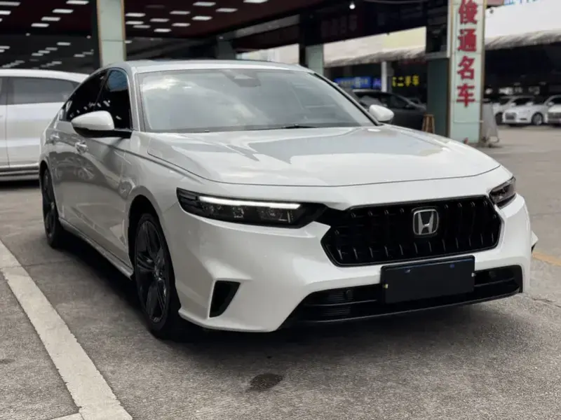 2023 Honda Inspire с пробегом 37 000 км