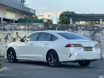 2024 Honda Inspire с пробегом 51 000 км
