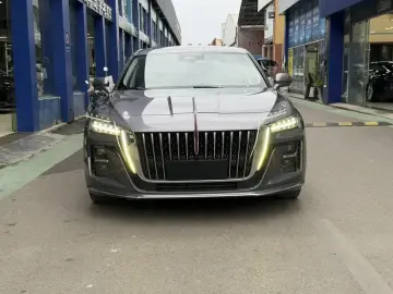 2023 Hongqi H5 с пробегом 42 000 км