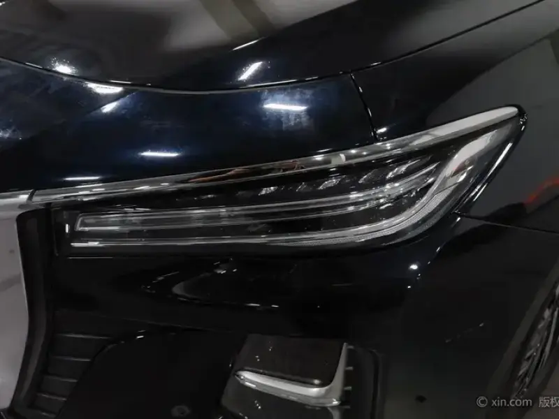 2024 Hongqi H5 с пробегом 21 800 км