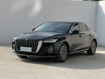 2024 Hongqi H5 с пробегом 15 000 км
