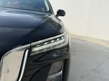 2024 Hongqi H5 с пробегом 15 000 км