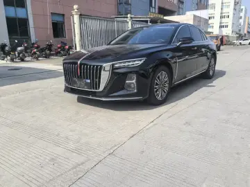 2025 Hongqi H5 с пробегом 22 700 км