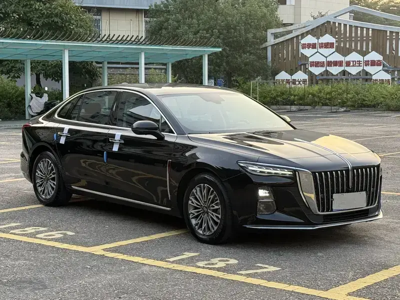 2024 Hongqi H5 с пробегом 99 000 км