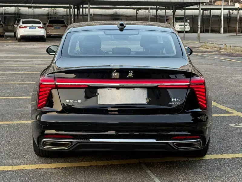 2024 Hongqi H5 с пробегом 99 000 км