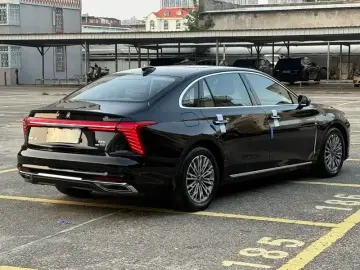 2024 Hongqi H5 с пробегом 99 000 км