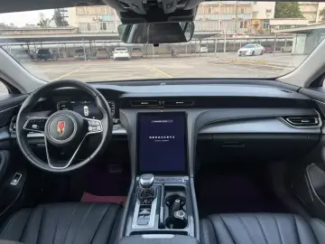 2024 Hongqi H5 с пробегом 99 000 км
