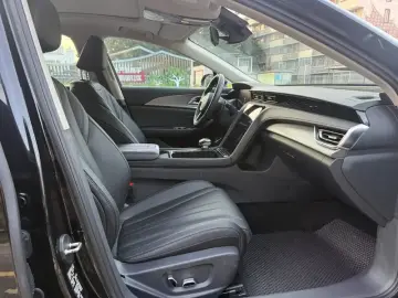 2024 Hongqi H5 с пробегом 99 000 км