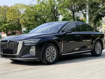 2023 Hongqi H5 с пробегом 36 000 км