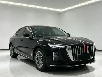 2023 Hongqi H5 с пробегом 28 000 км