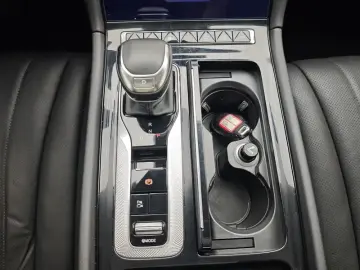 2024 Hongqi H5 с пробегом 37 600 км